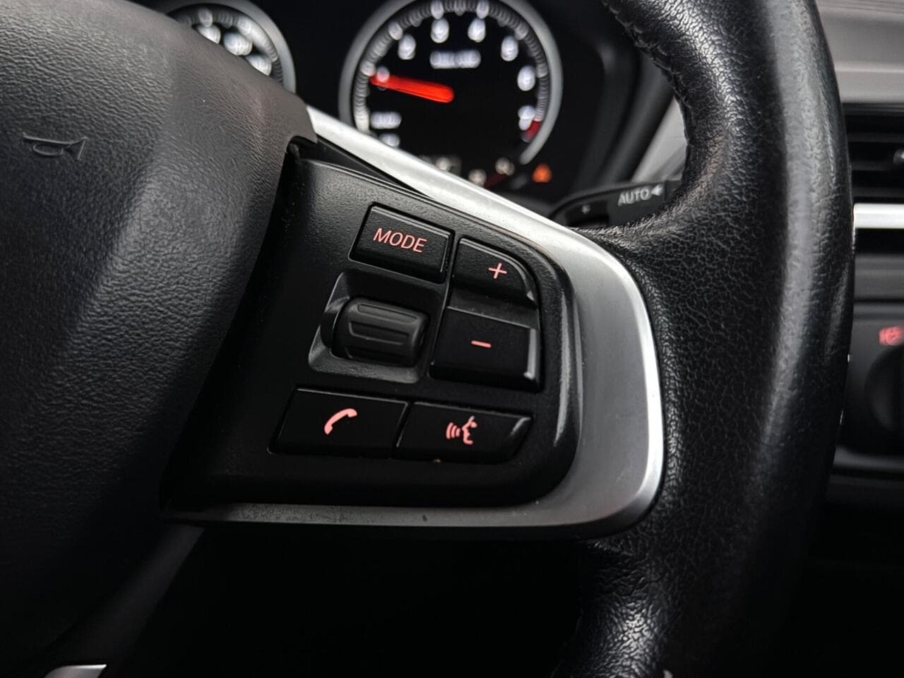 BMW X2 thumbnail Misc Controls