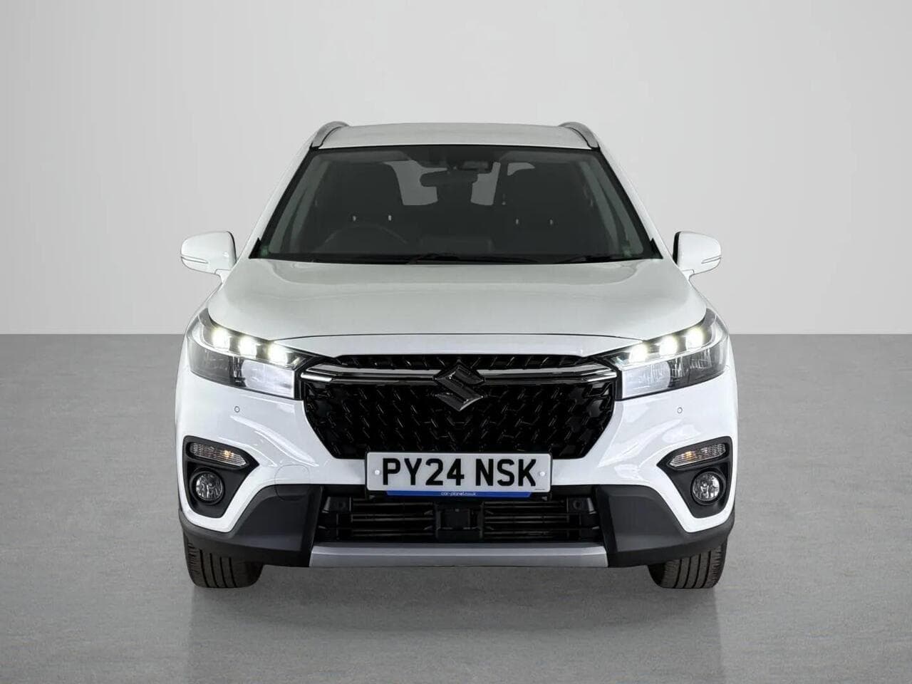 Suzuki S-Cross thumbnail Front