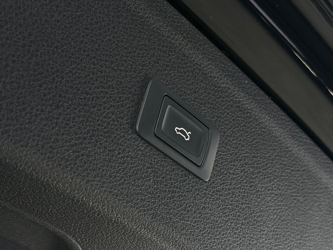 Audi Q5 thumbnail Misc Controls