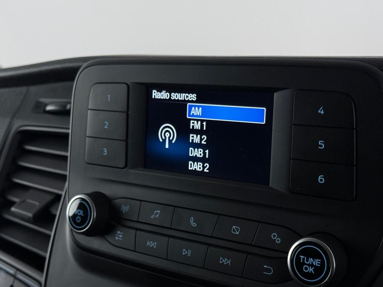 Ford Transit Custom thumbnail Infotainment System