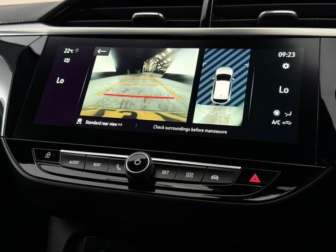Vauxhall Corsa thumbnail Infotainment System