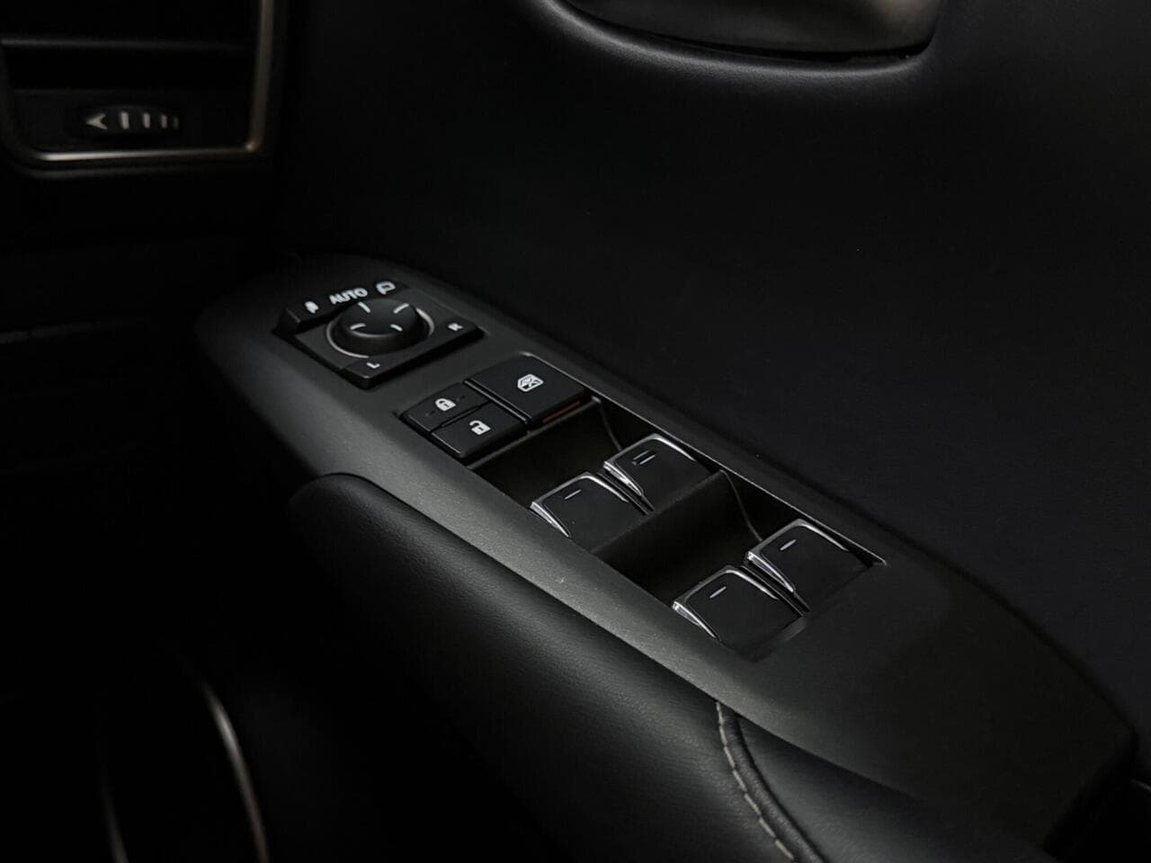 Lexus NX thumbnail Misc Controls