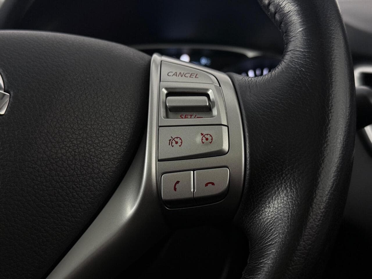 Nissan X-Trail thumbnail Misc Controls
