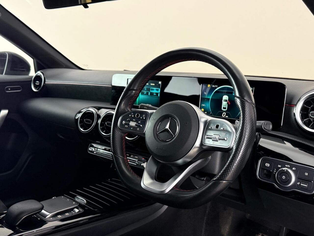 Mercedes-Benz A Class thumbnail Interior Front