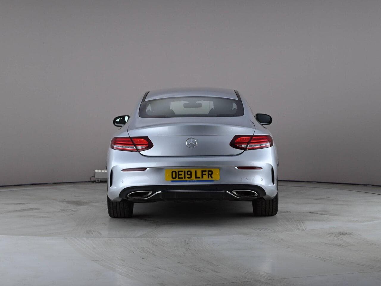 Mercedes-Benz C Class thumbnail Rear