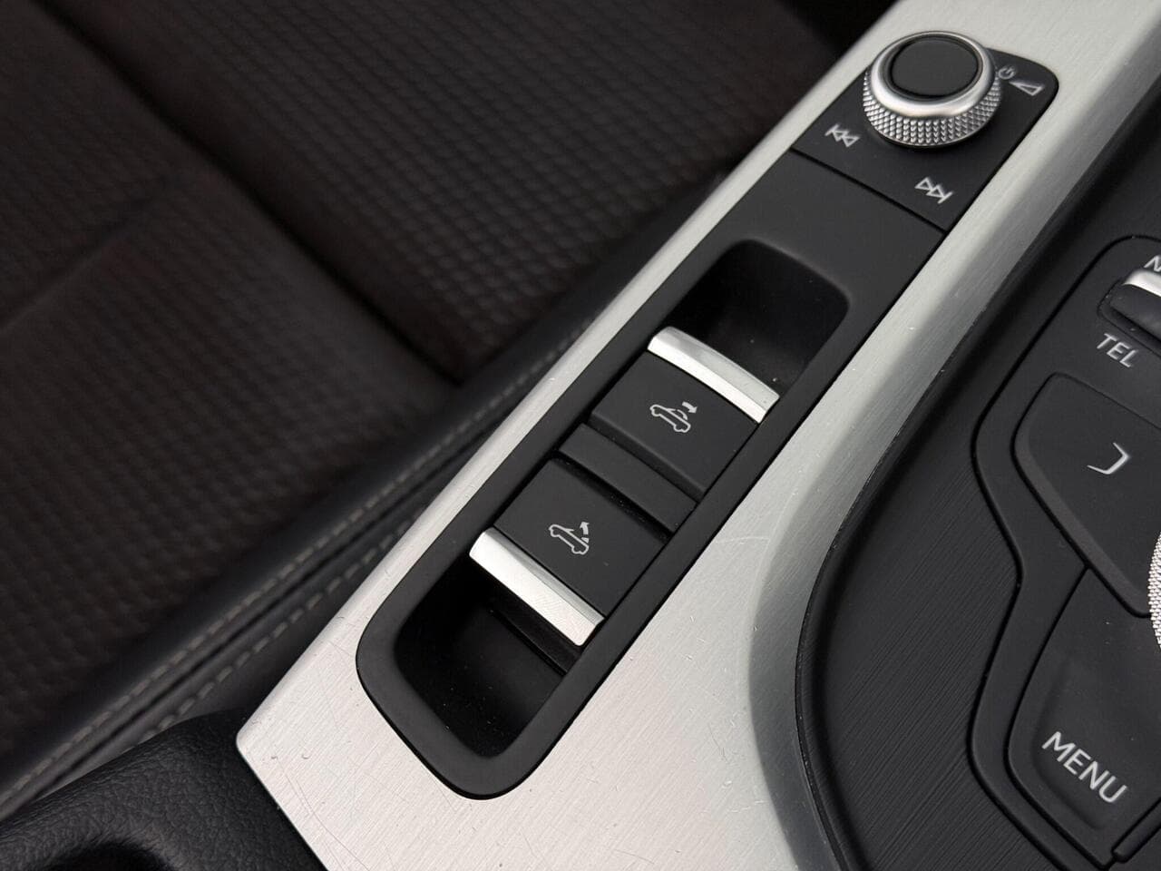 Audi A5 Cabriolet thumbnail Misc Controls