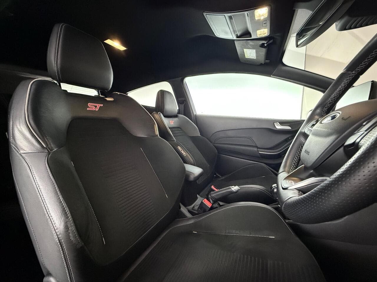 Ford Fiesta thumbnail Seat Driver