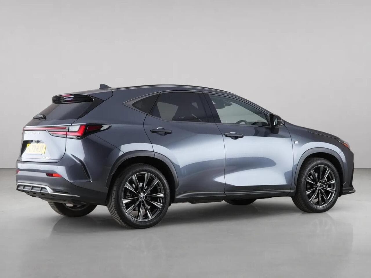 Lexus NX thumbnail Side Right