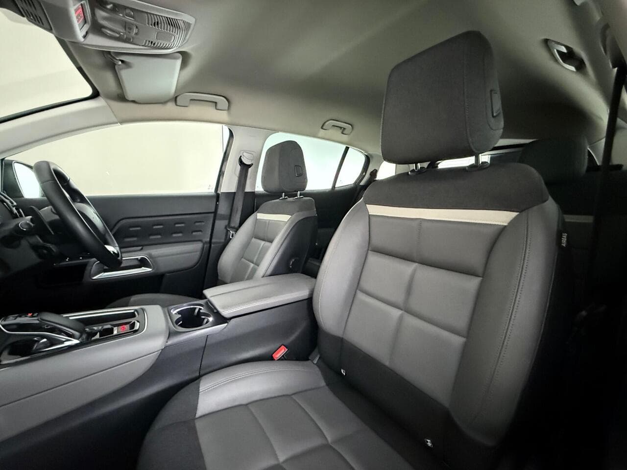 Citroen C5 Aircross thumbnail Seat Front Passenger