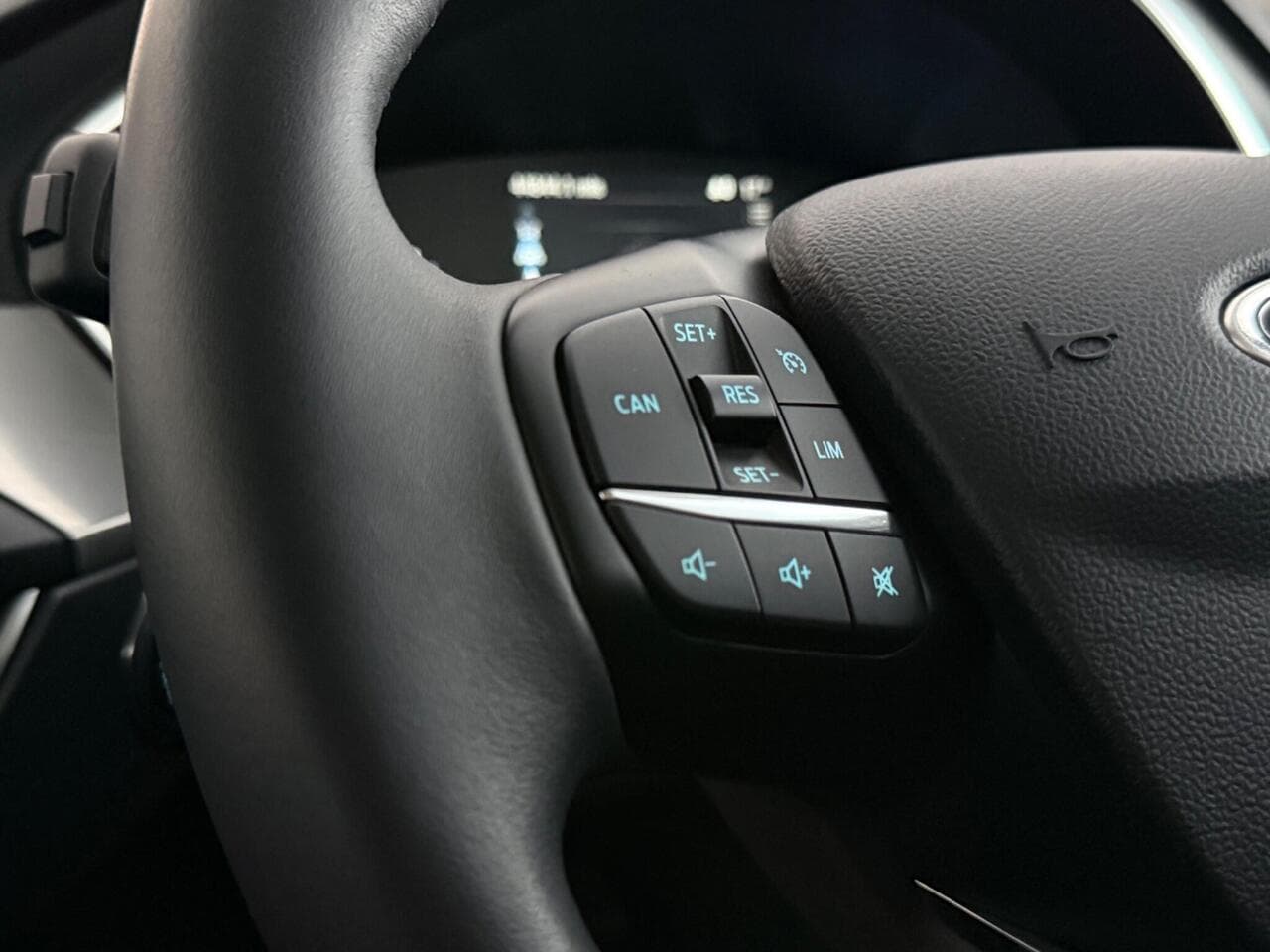 Ford Focus thumbnail Misc Controls