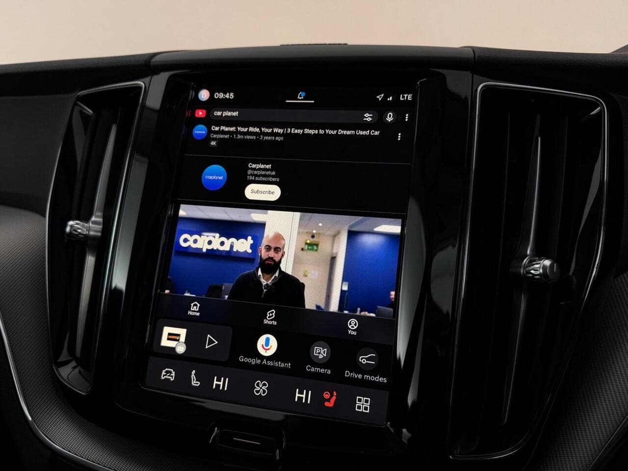 Volvo XC60 thumbnail Infotainment System