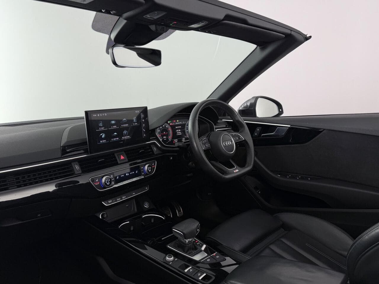 Audi A5 Cabriolet thumbnail Interior Front