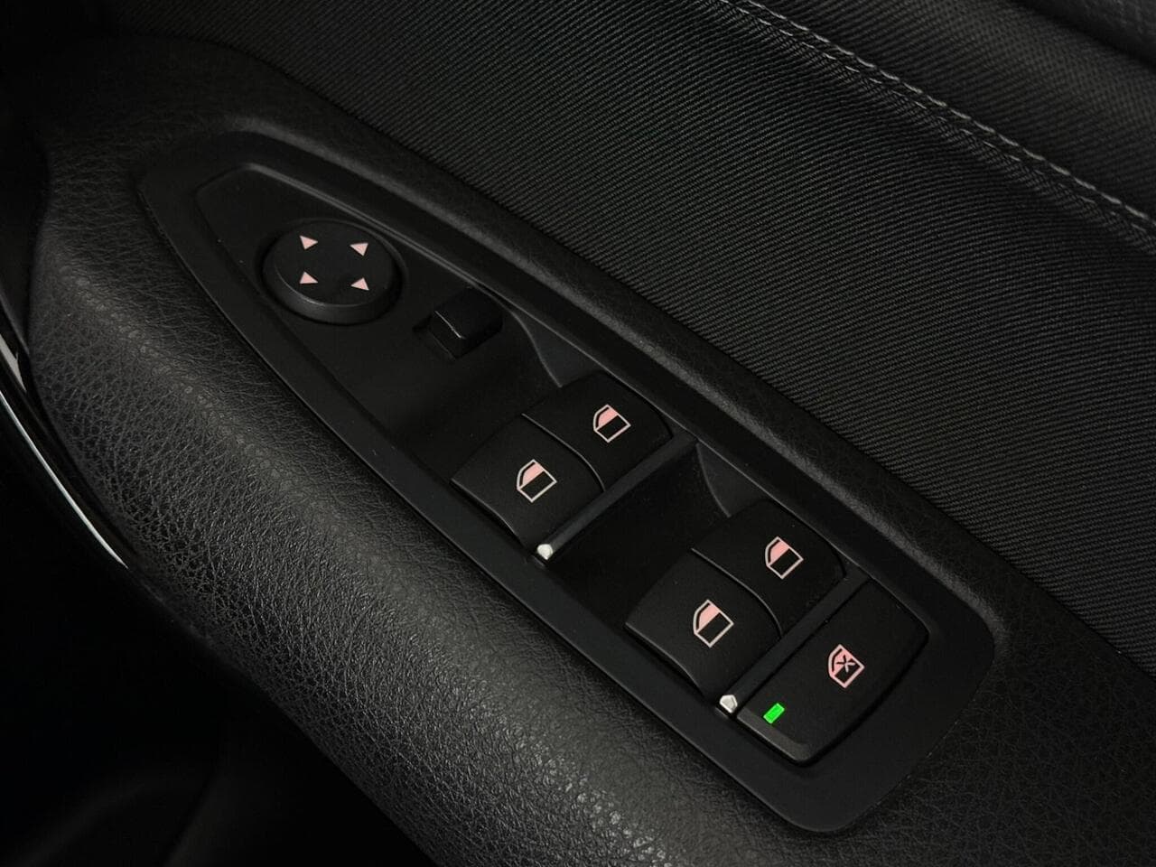 BMW 1 Series thumbnail Misc Controls