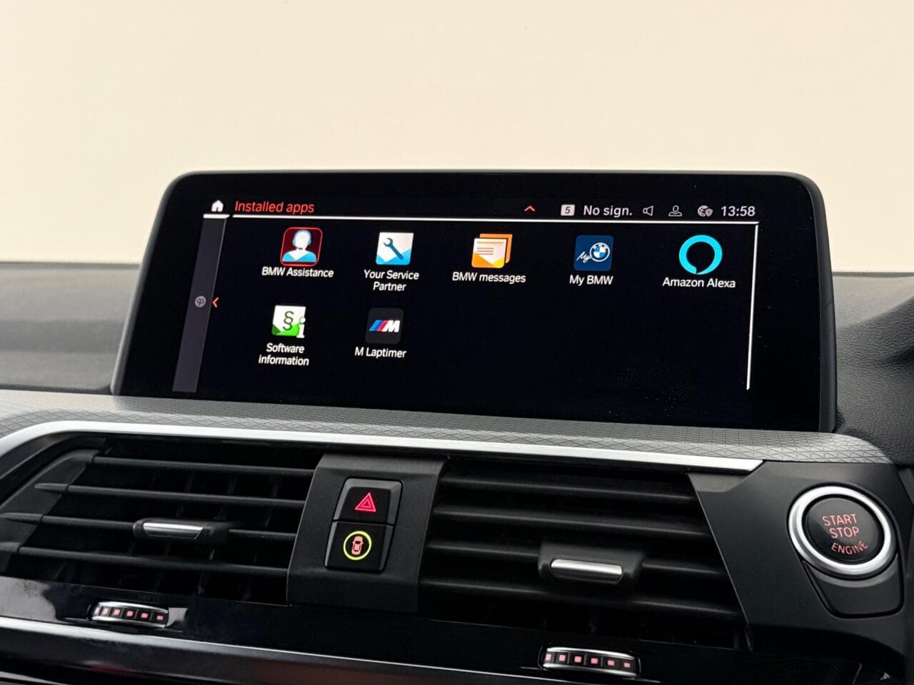 BMW X3 thumbnail Infotainment System
