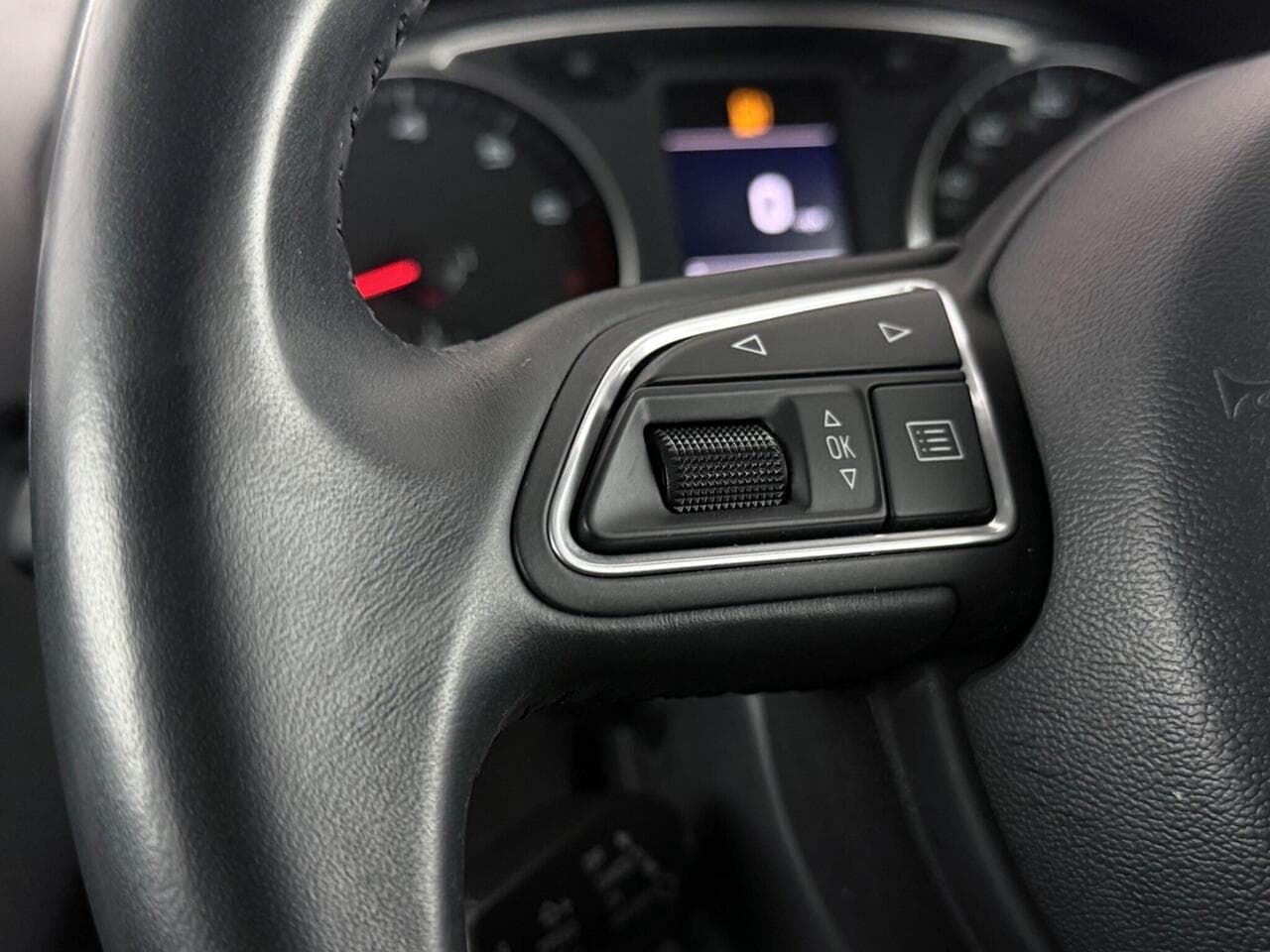 Audi A1 thumbnail Misc Controls