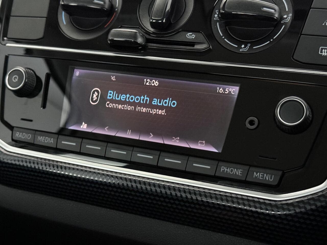 Volkswagen up! thumbnail Infotainment System
