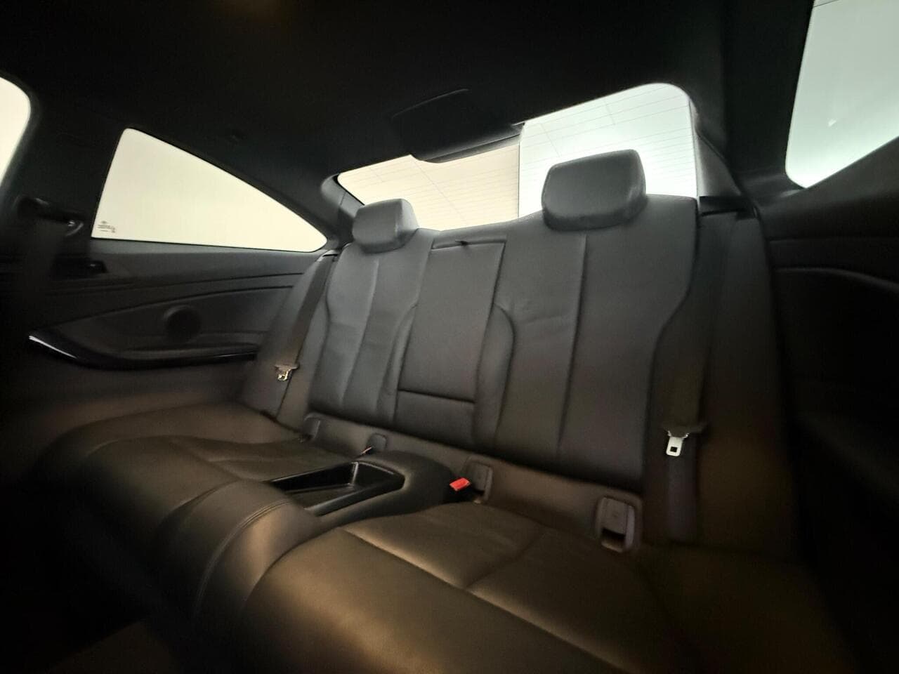BMW 4 Series thumbnail Seats Rear