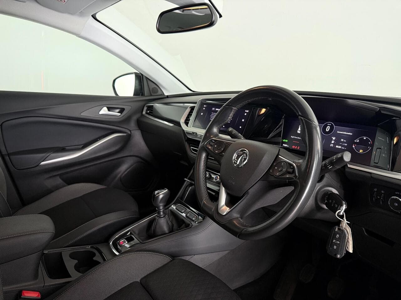 Vauxhall Grandland thumbnail Interior Front