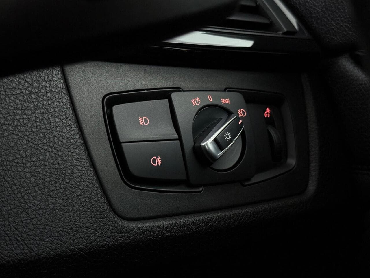 BMW 4 Series thumbnail Misc Controls