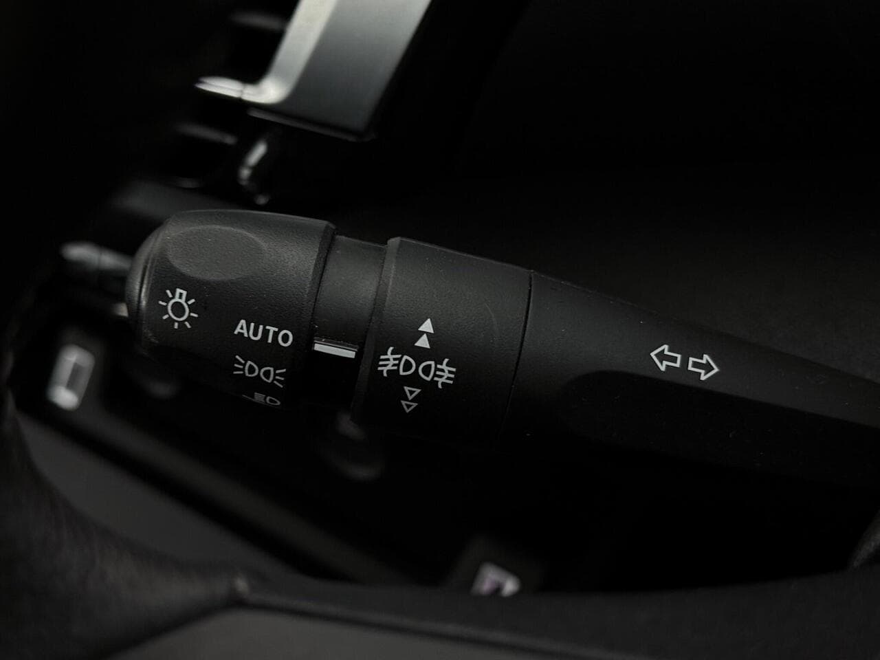 Citroen C4 thumbnail Misc Controls