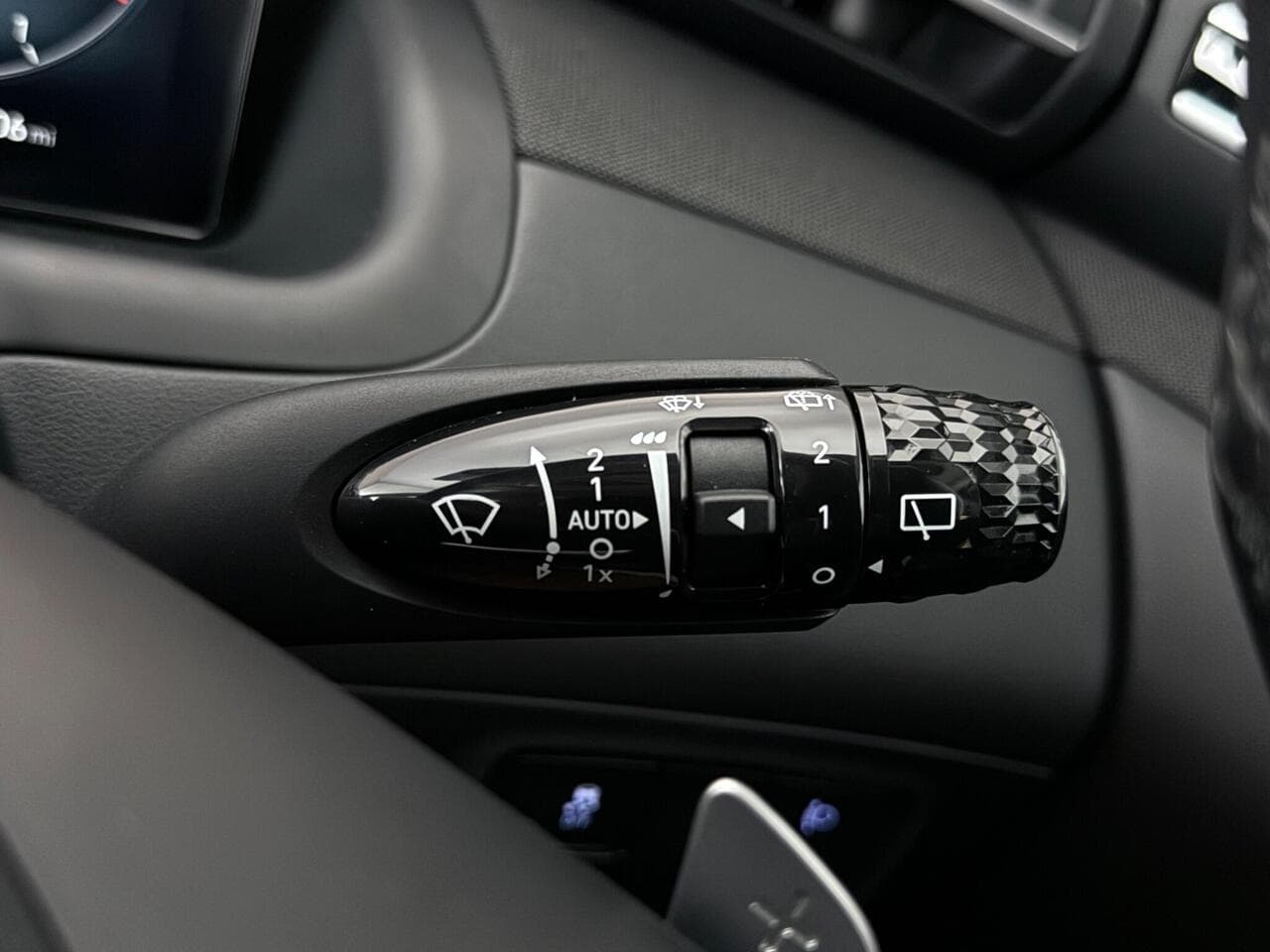 Hyundai TUCSON thumbnail Misc Controls