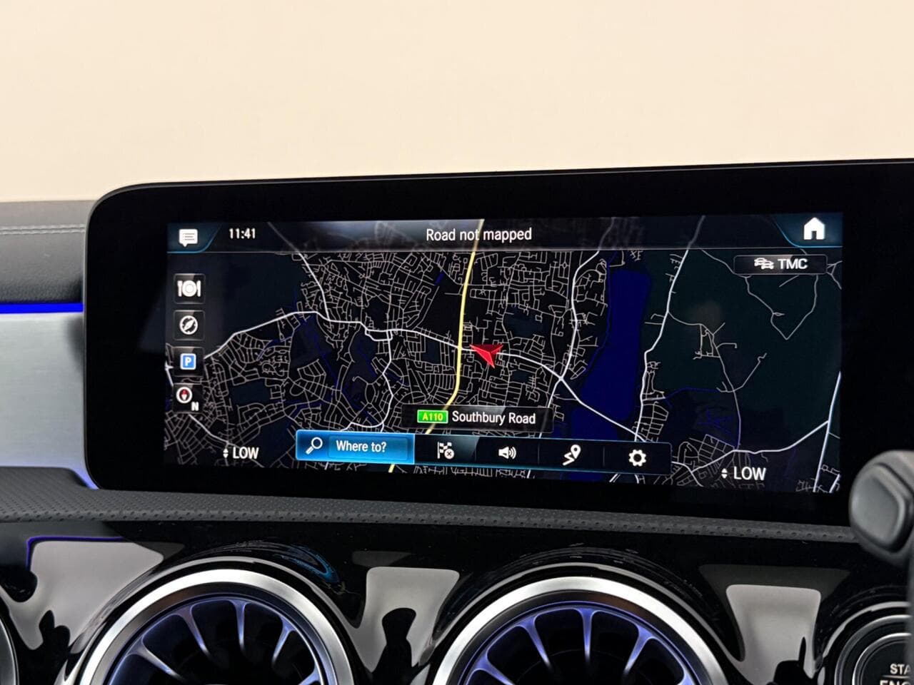 Mercedes-Benz CLA thumbnail Infotainment System
