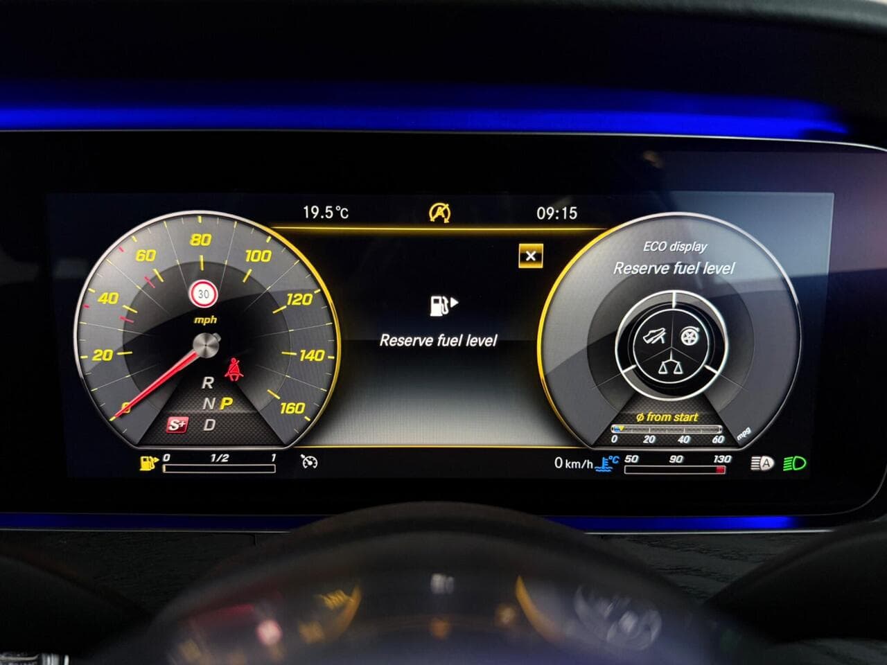 Mercedes-Benz E Class thumbnail Driver Instruments