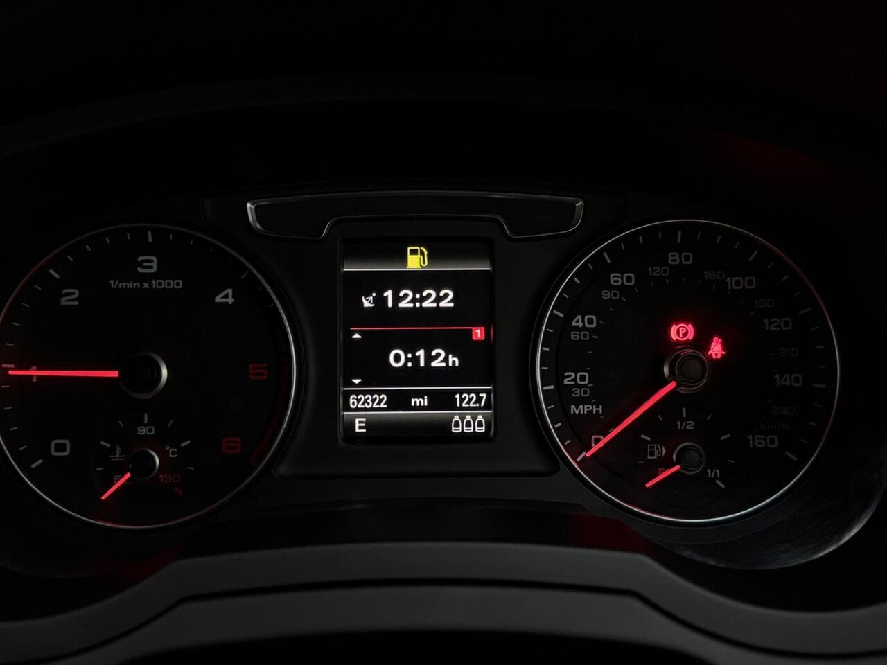 Audi Q3 thumbnail Driver Instruments