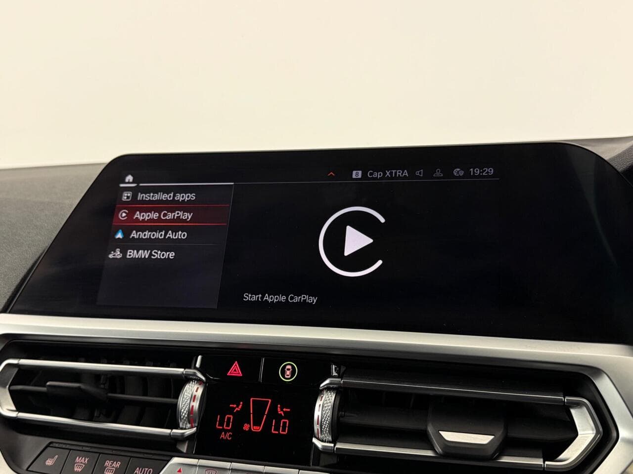 BMW 3 Series thumbnail Infotainment System