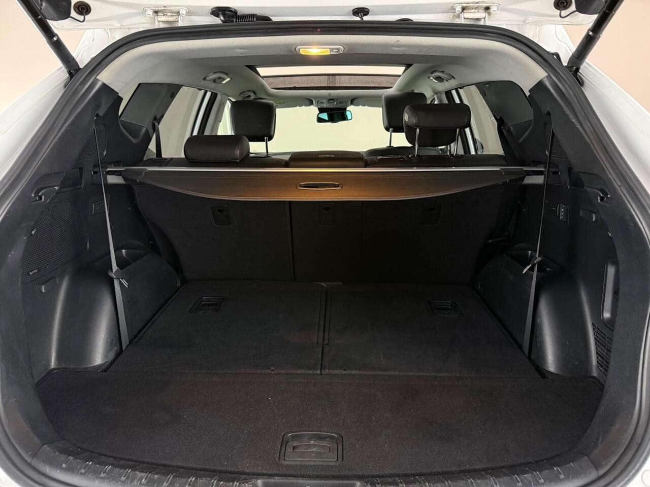 Hyundai Santa Fe thumbnail Boot