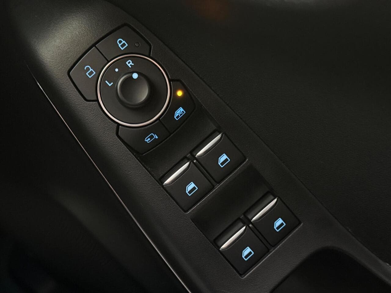 Ford Puma thumbnail Misc Controls