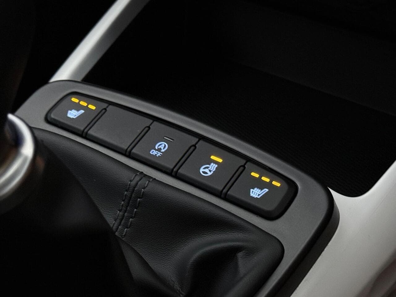 Hyundai i10 thumbnail Misc Controls