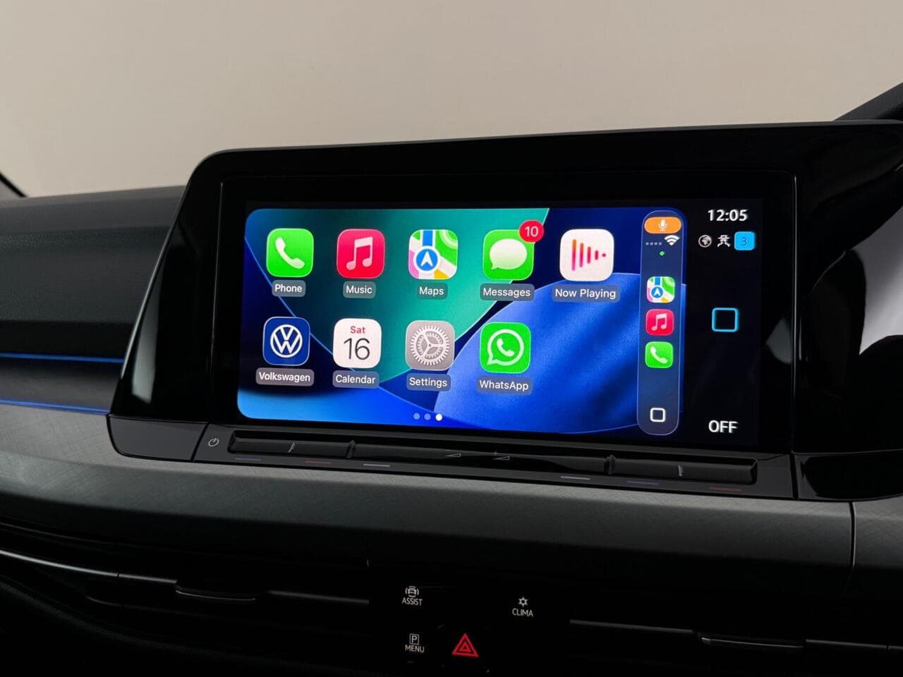 Volkswagen Golf thumbnail Infotainment System
