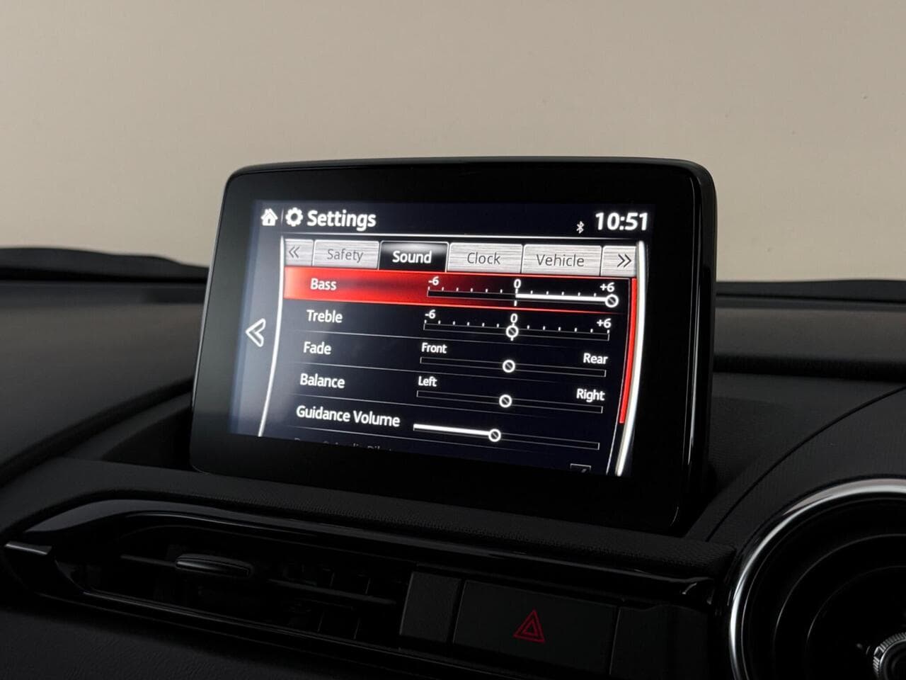 Mazda MX-5 thumbnail Infotainment System