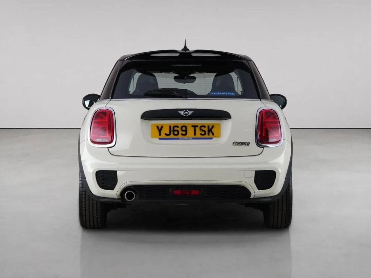 MINI Hatch thumbnail Rear