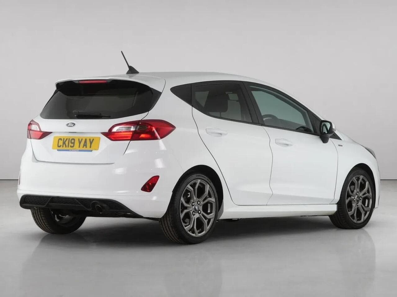 Ford Fiesta thumbnail Rear Right