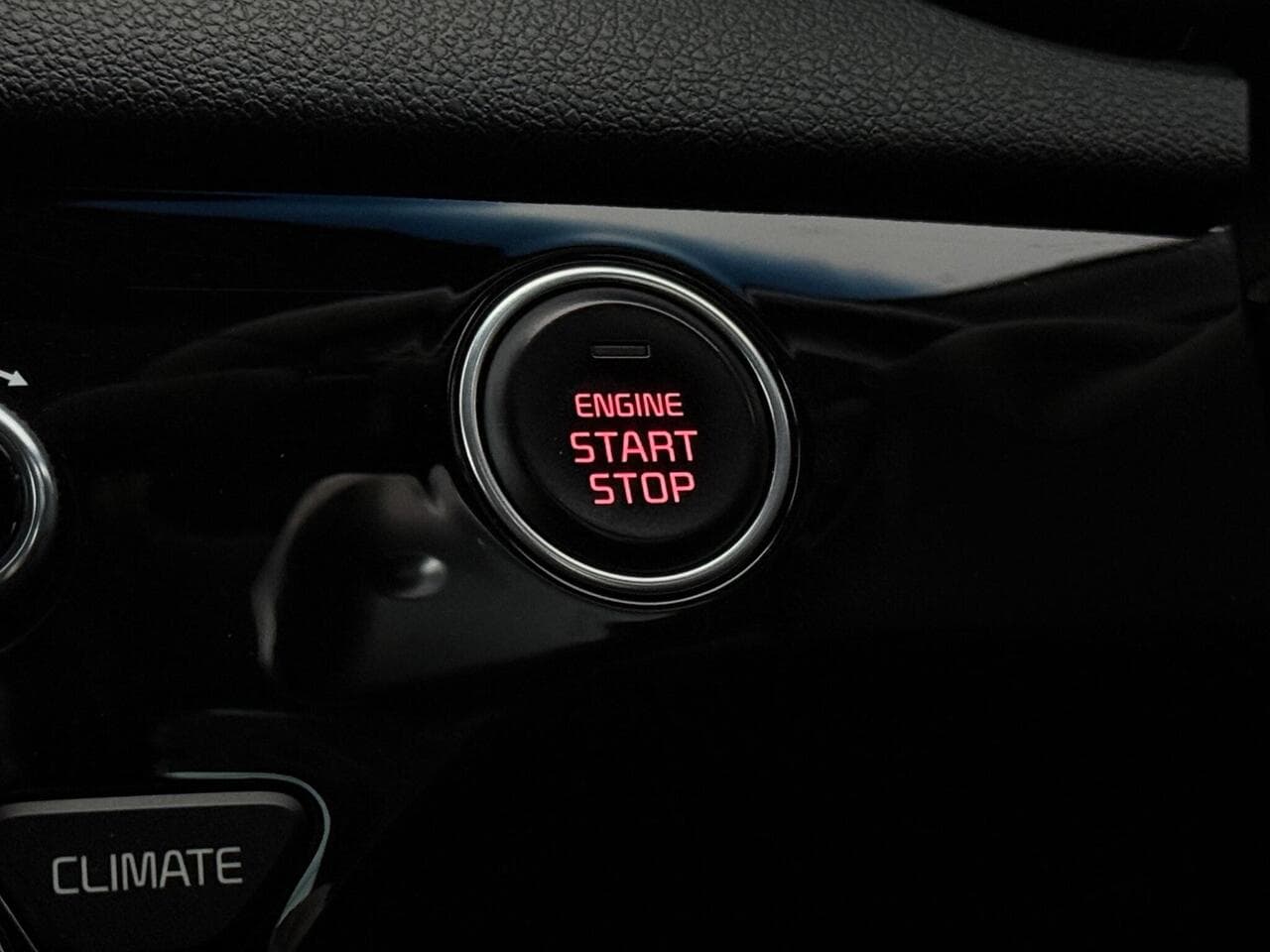 Kia Sportage thumbnail Misc Controls