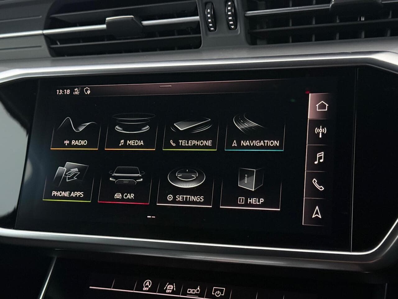 Audi A6 Avant thumbnail Infotainment System