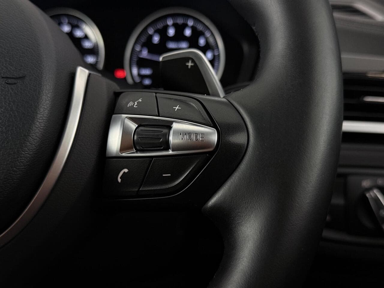 BMW X1 thumbnail Misc Controls
