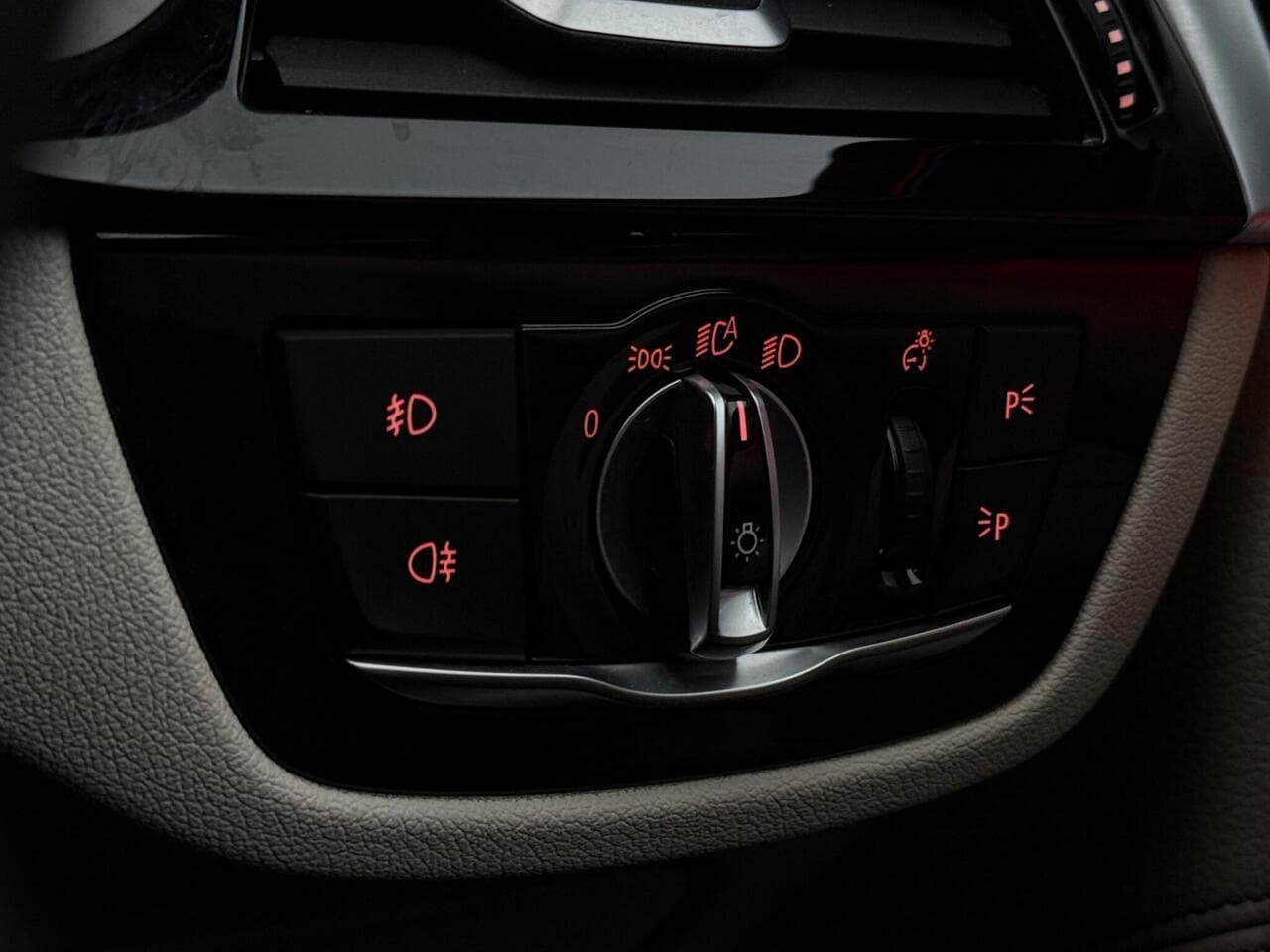BMW 5 Series thumbnail Misc Controls