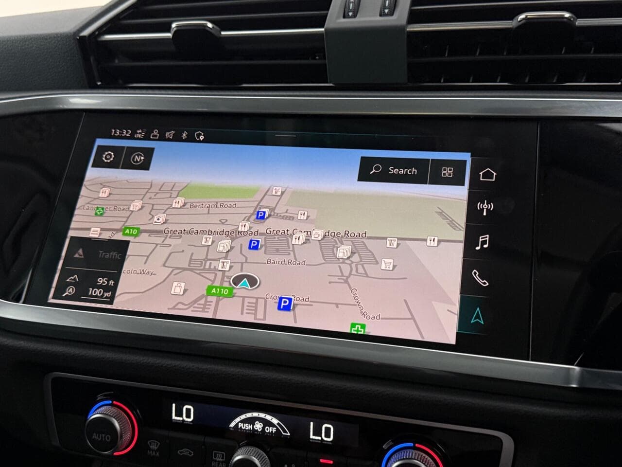 Audi Q3 thumbnail Infotainment System
