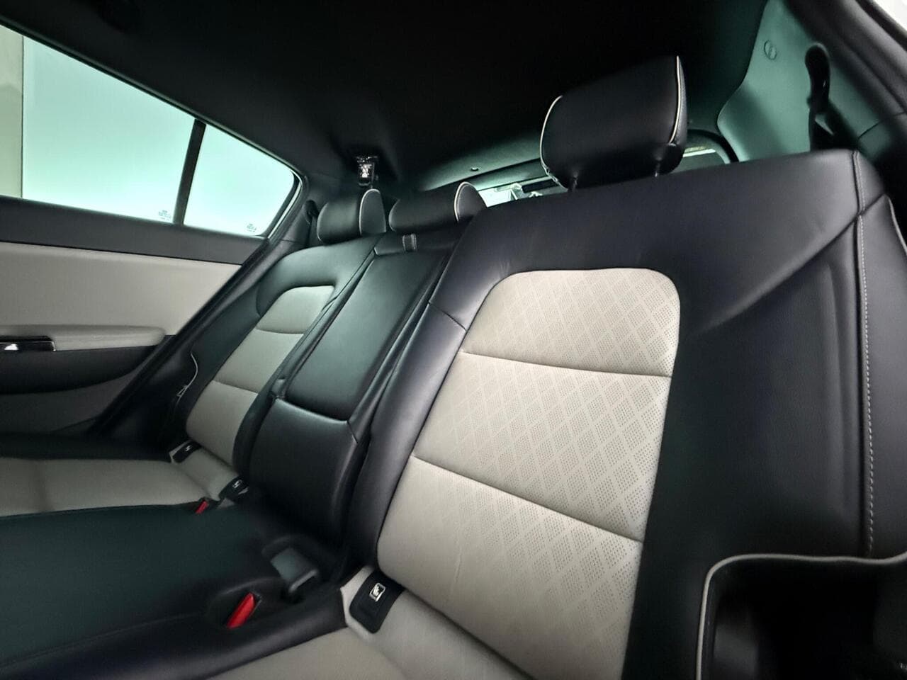 Kia Sportage thumbnail Seat Front Passenger
