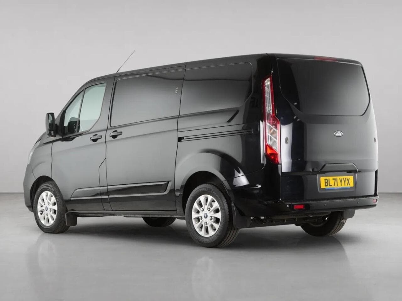Ford Transit Custom thumbnail Rear Left