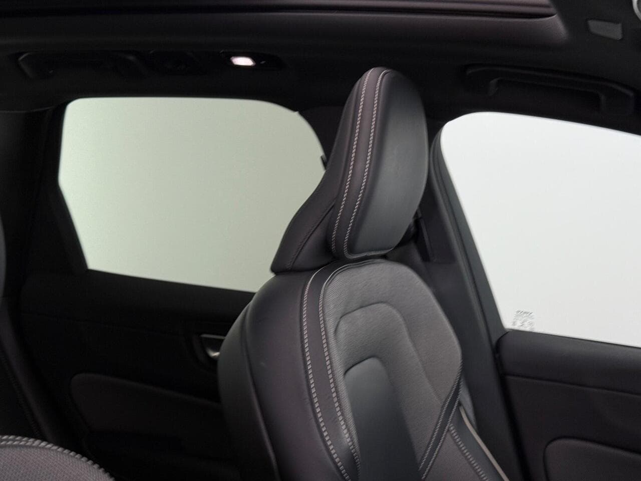 Volvo XC60 thumbnail Seat Driver