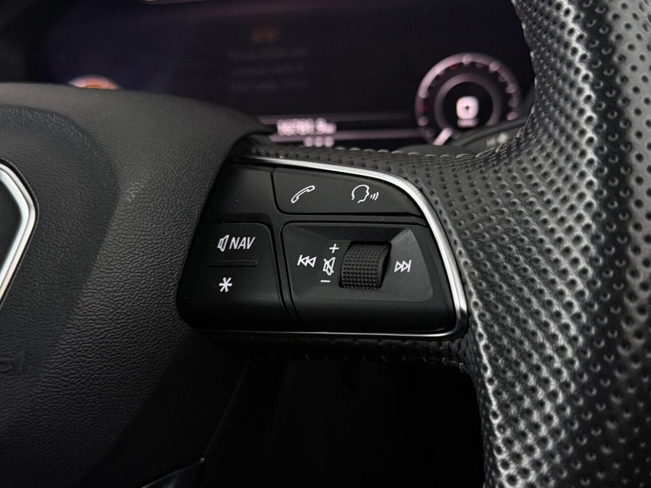 Audi Q5 thumbnail Misc Controls