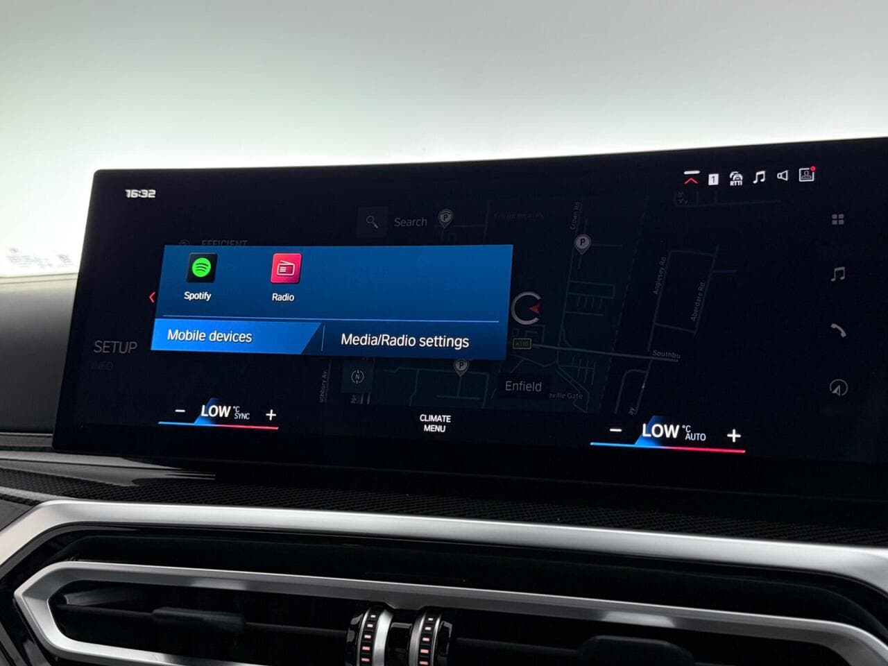BMW M3 thumbnail Infotainment System
