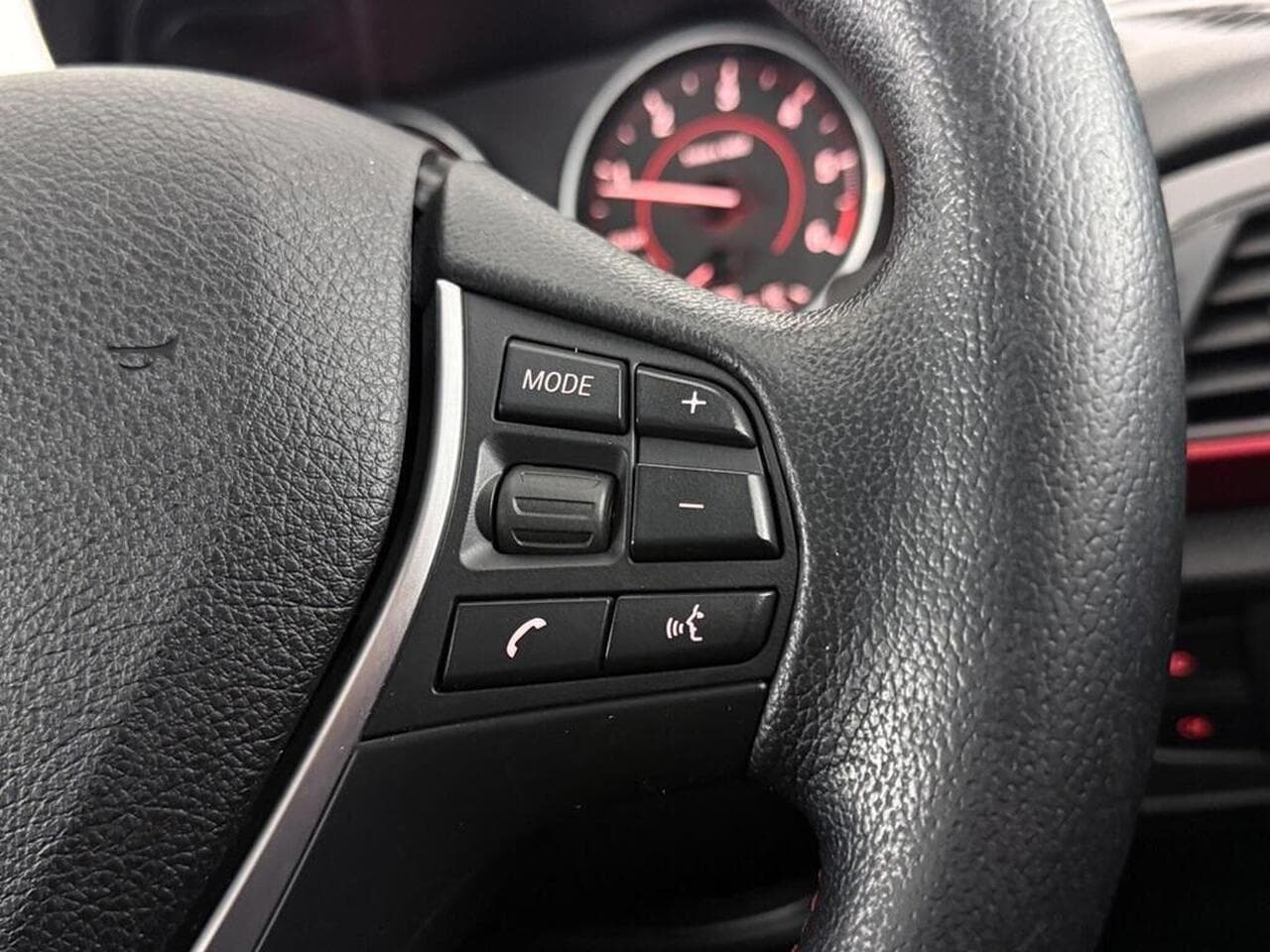 BMW 1 Series thumbnail Misc Controls