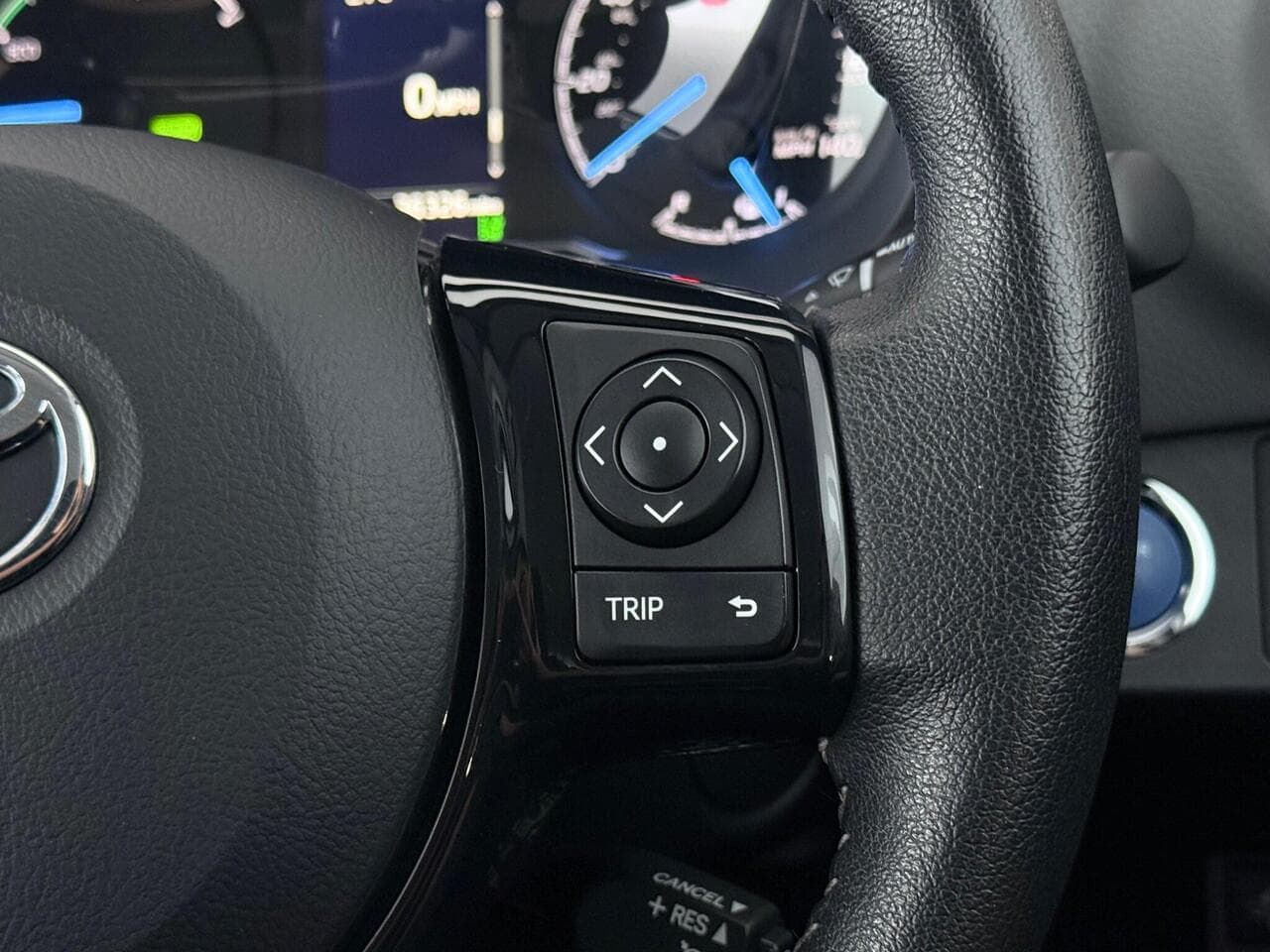 Toyota Yaris thumbnail Misc Controls