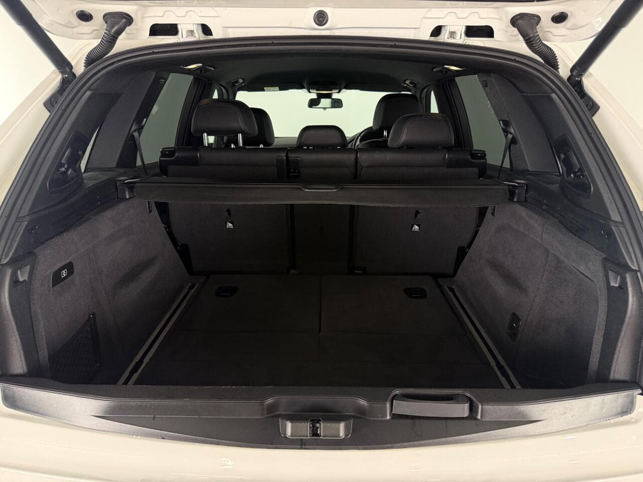 BMW X5 thumbnail Boot