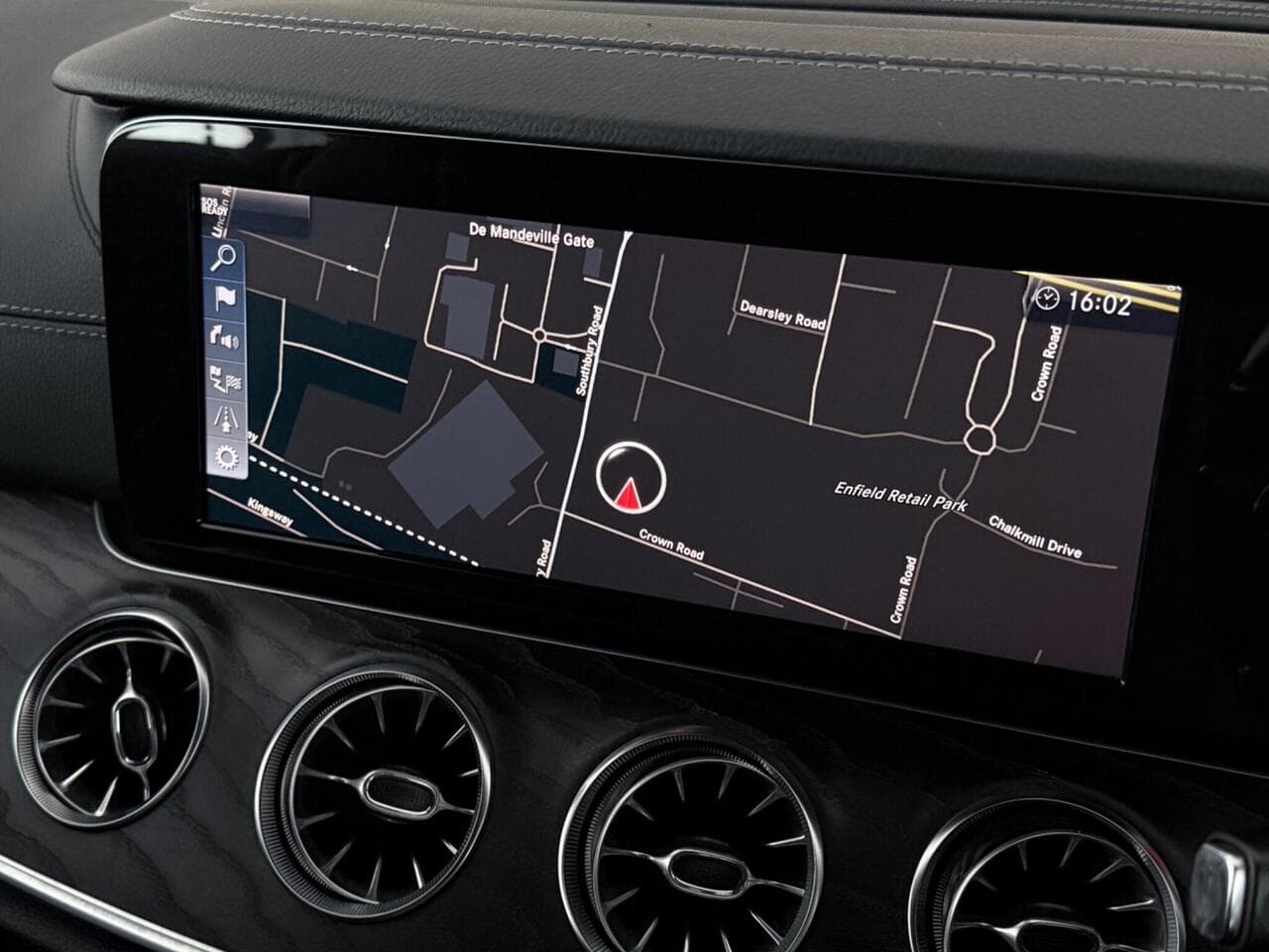 Mercedes-Benz E Class thumbnail Infotainment System